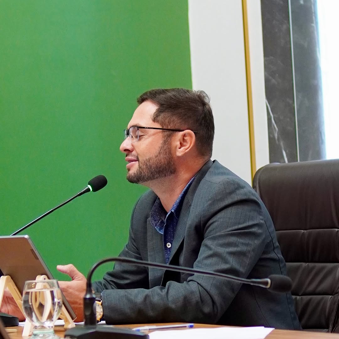 Câmara de Nova Floresta debate esporte digital, homenagens e nova creche